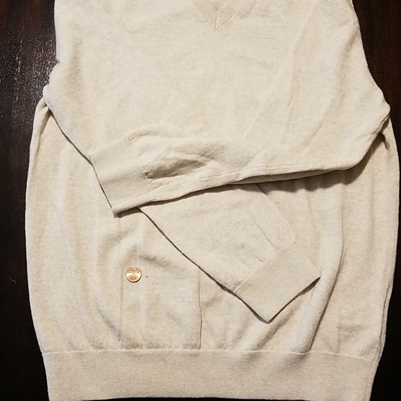 Banana Republic v-neck sweater - Picture 5 of 5